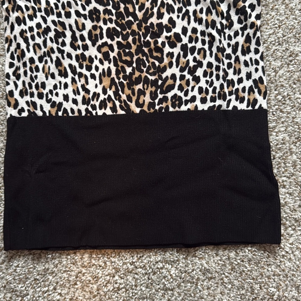 WHBL blouse. - Picture 4 of 5